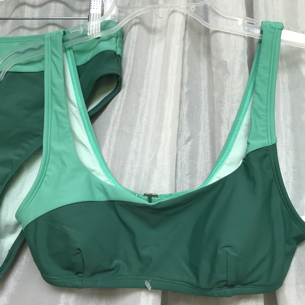 Cupshe bikini - Picture 2 of 10